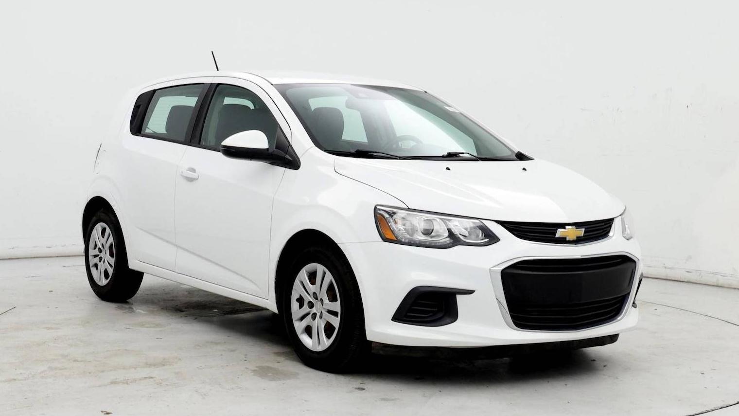 CHEVROLET SONIC 2019 1G1JG6SB2K4111641 image