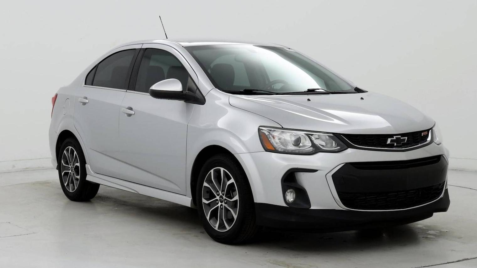 CHEVROLET SONIC 2020 1G1JD5SB9L4116419 image