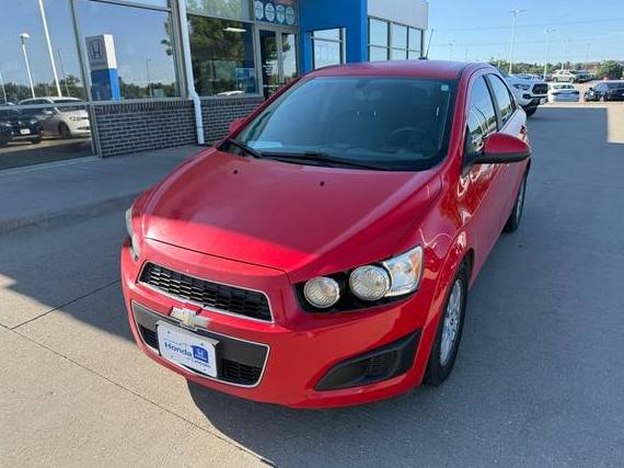 CHEVROLET SONIC 2015 1G1JC5SHXF4102718 image