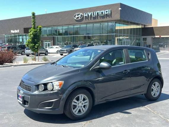 CHEVROLET SONIC 2015 1G1JC6SH6F4134037 image