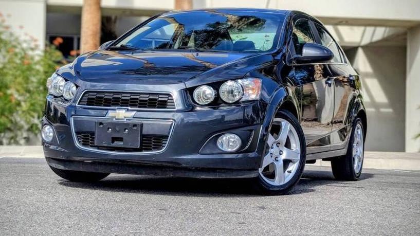 CHEVROLET SONIC 2015 1G1JE5SBXF4121002 image