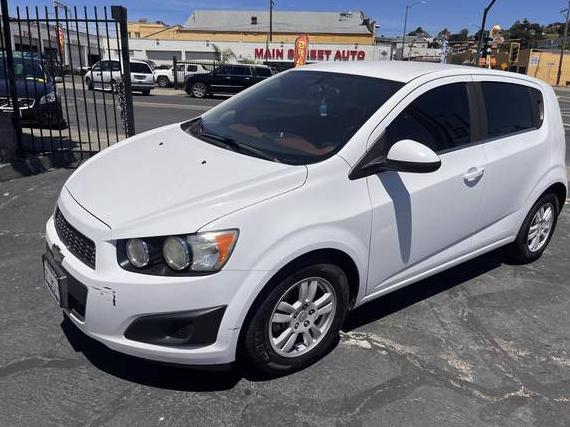 CHEVROLET SONIC 2015 1G1JC6SG2F4151019 image