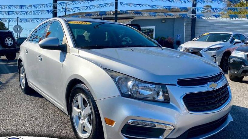 CHEVROLET CRUZE 2016 1G1PE5SB3G7153140 image