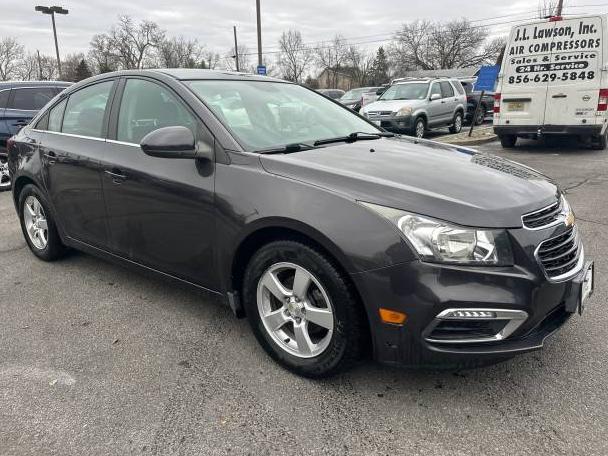 CHEVROLET CRUZE 2016 1G1PE5SB1G7181907 image