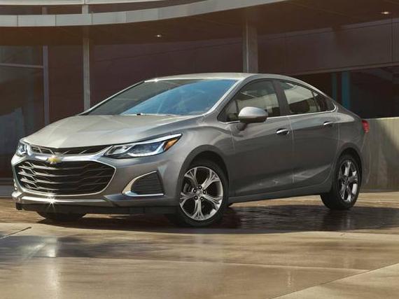 CHEVROLET CRUZE 2019 1G1BE5SM1K7116348 image