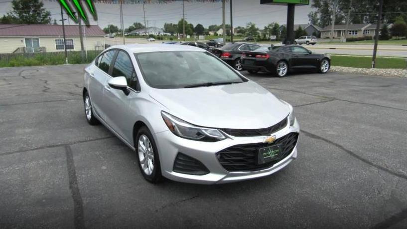 CHEVROLET CRUZE 2019 1G1BE5SM2K7113684 image