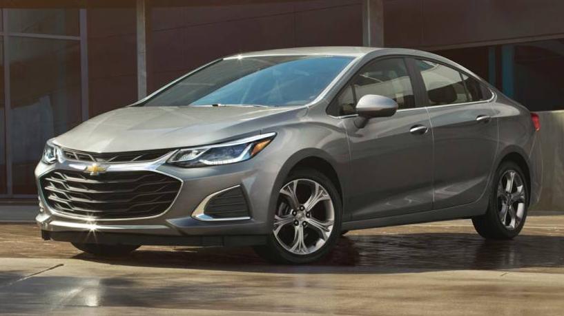 CHEVROLET CRUZE 2019 1G1BE5SM7K7134398 image