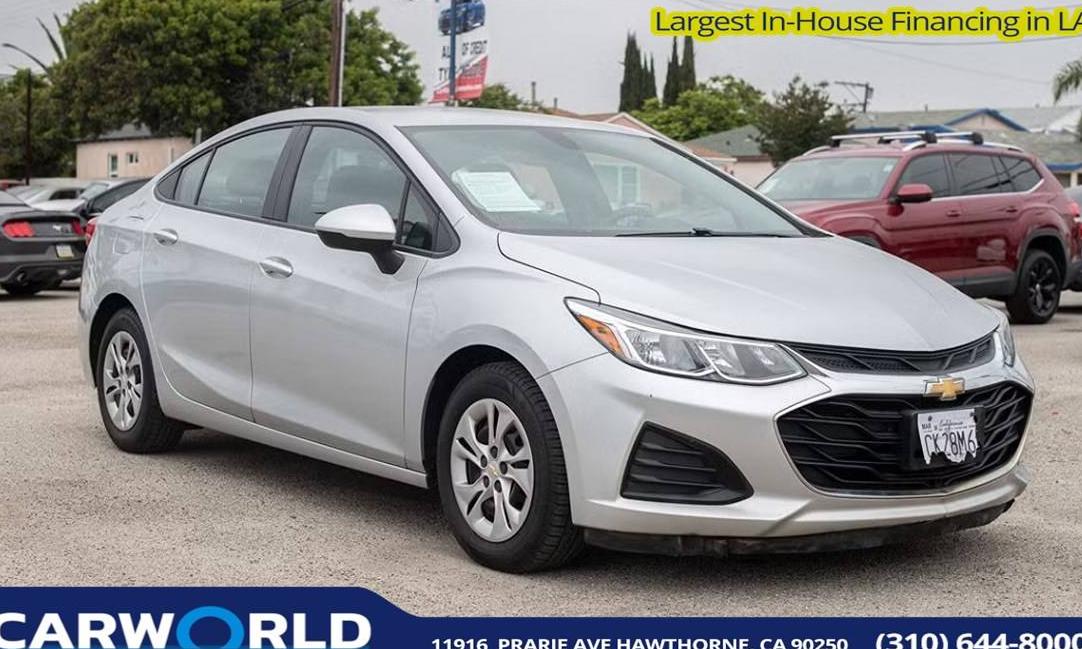 CHEVROLET CRUZE 2019 1G1BJ5SM5K7105302 image