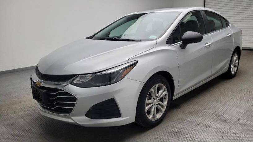 CHEVROLET CRUZE 2019 1G1BE5SM8K7145250 image