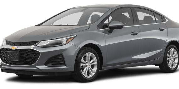 CHEVROLET CRUZE 2019 1G1BE5SM3K7131367 image