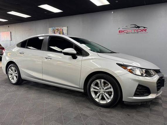 CHEVROLET CRUZE 2019 1G1BC5SM2K7148800 image
