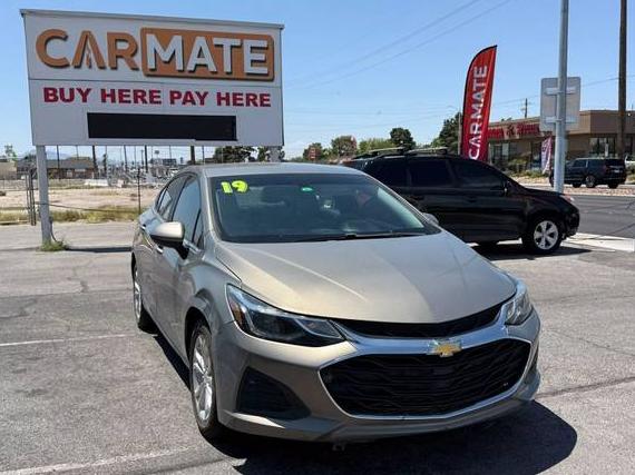 CHEVROLET CRUZE 2019 1G1BE5SM0K7115630 image