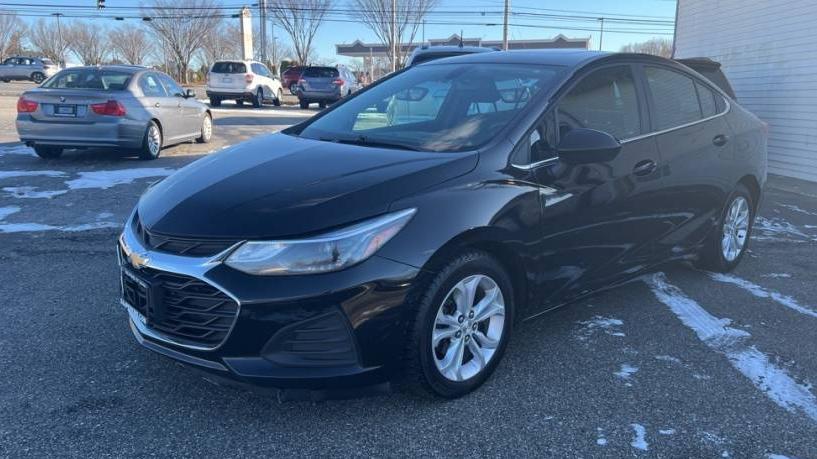 CHEVROLET CRUZE 2019 1G1BE5SMXK7116266 image