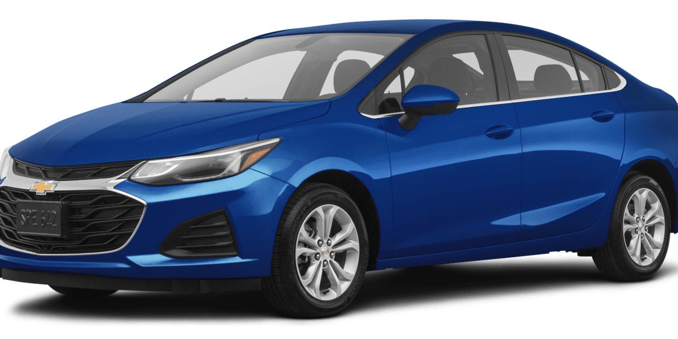 CHEVROLET CRUZE 2019 1G1BE5SM8K7137701 image