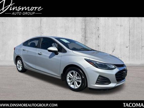 CHEVROLET CRUZE 2019 1G1BE5SM4K7143060 image