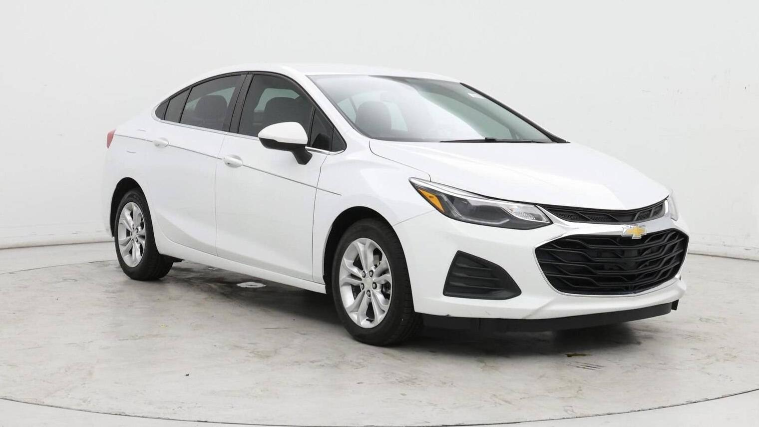 CHEVROLET CRUZE 2019 1G1BE5SM1K7126670 image