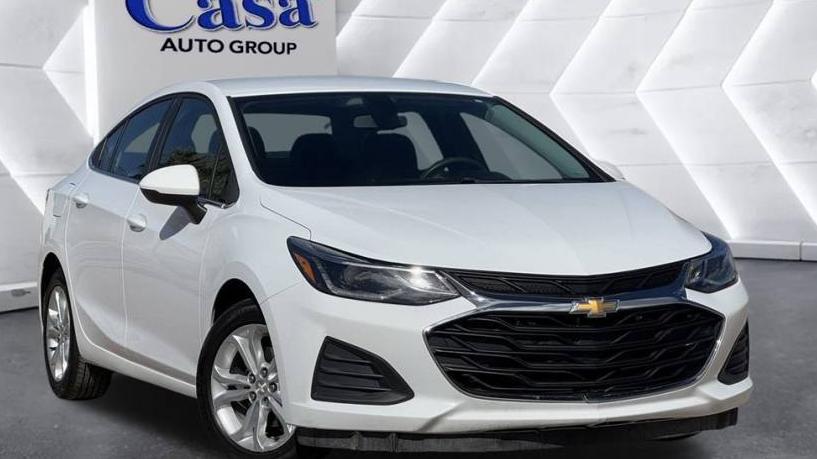 CHEVROLET CRUZE 2019 1G1BE5SM5K7146128 image