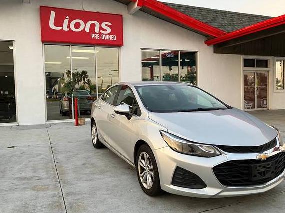 CHEVROLET CRUZE 2019 1G1BE5SM3K7145852 image