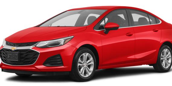 CHEVROLET CRUZE 2019 1G1BE5SMXK7136131 image