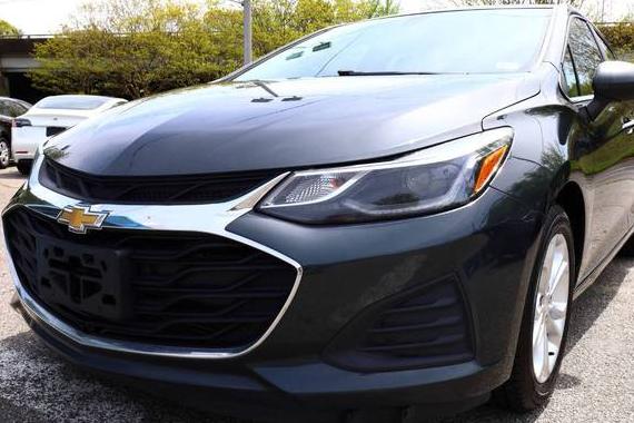 CHEVROLET CRUZE 2019 3G1BE6SM9KS585503 image