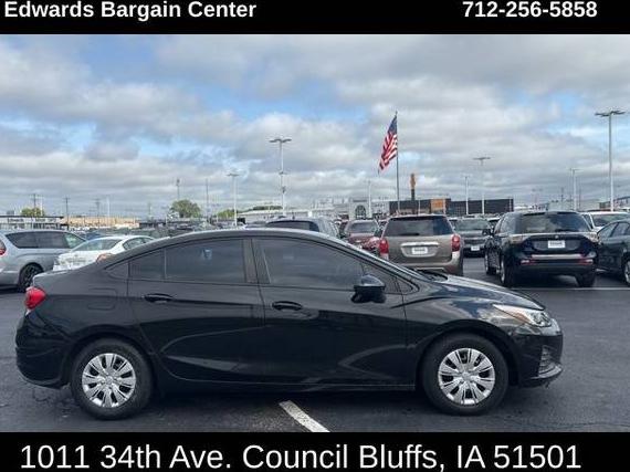 CHEVROLET CRUZE 2019 1G1BC5SM0K7121045 image