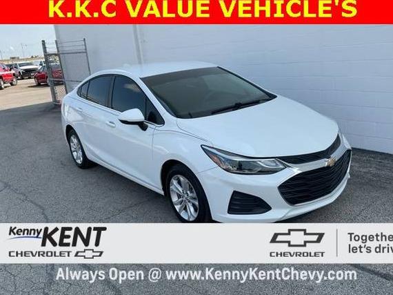CHEVROLET CRUZE 2019 1G1BE5SM4K7143091 image