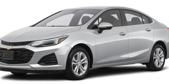 CHEVROLET CRUZE 2019 1G1BE5SM9K7115674 image