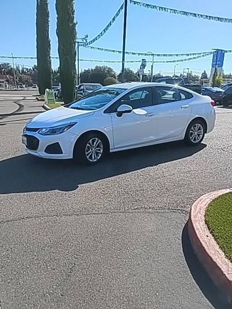 CHEVROLET CRUZE 2019 1G1BE5SM8K7146642 image