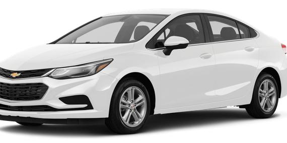 CHEVROLET CRUZE 2018 1G1BE5SM7J7123447 image