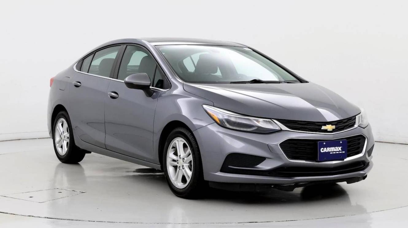 CHEVROLET CRUZE 2018 1G1BE5SMXJ7120591 image