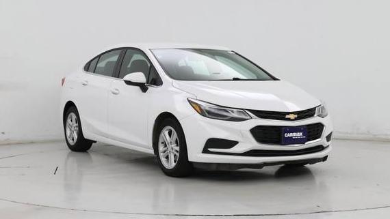 CHEVROLET CRUZE 2018 1G1BE5SM1J7200958 image