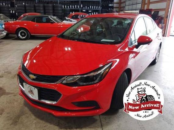 CHEVROLET CRUZE 2018 1G1BE5SMXJ7175171 image