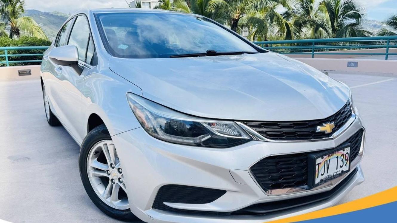 CHEVROLET CRUZE 2018 1G1BE5SM6J7157718 image