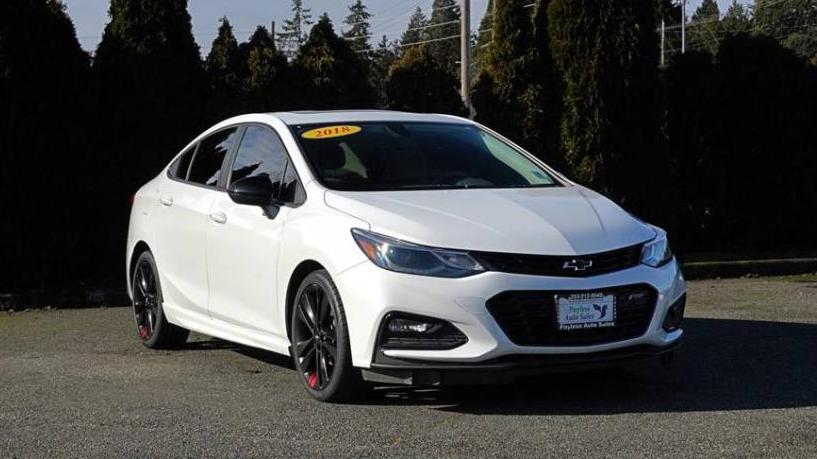 CHEVROLET CRUZE 2018 1G1BE5SM1J7207344 image