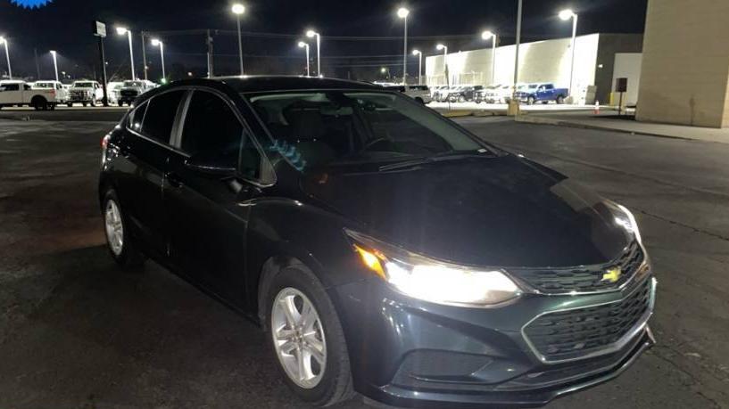 CHEVROLET CRUZE 2018 3G1BE6SM6JS637748 image