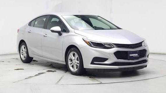 CHEVROLET CRUZE 2018 1G1BE5SM4J7242640 image