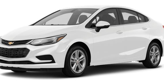 CHEVROLET CRUZE 2018 1G1BE5SMXJ7204099 image