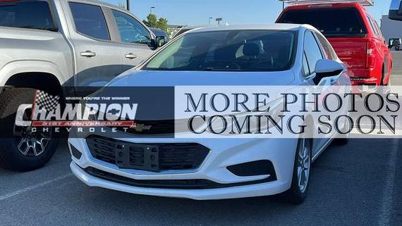 CHEVROLET CRUZE 2018 1G1BE5SM6J7172283 image