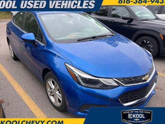 CHEVROLET CRUZE 2017 1G1BE5SM3H7132429 image