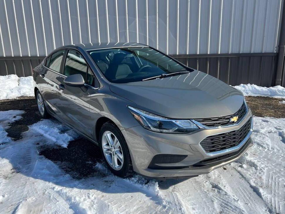 CHEVROLET CRUZE 2017 1G1BE5SM9H7201804 image