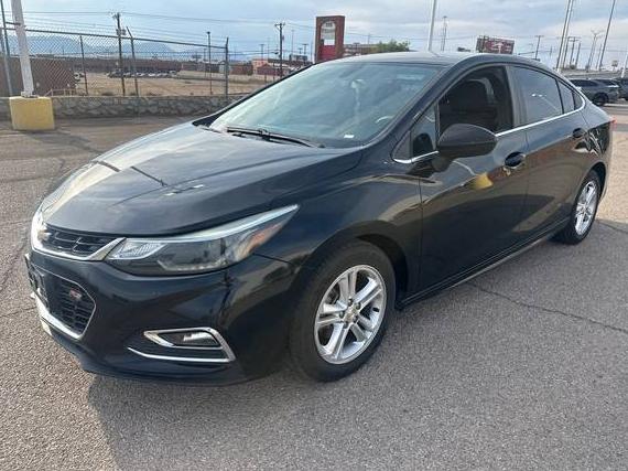 CHEVROLET CRUZE 2017 1G1BE5SM1H7262208 image