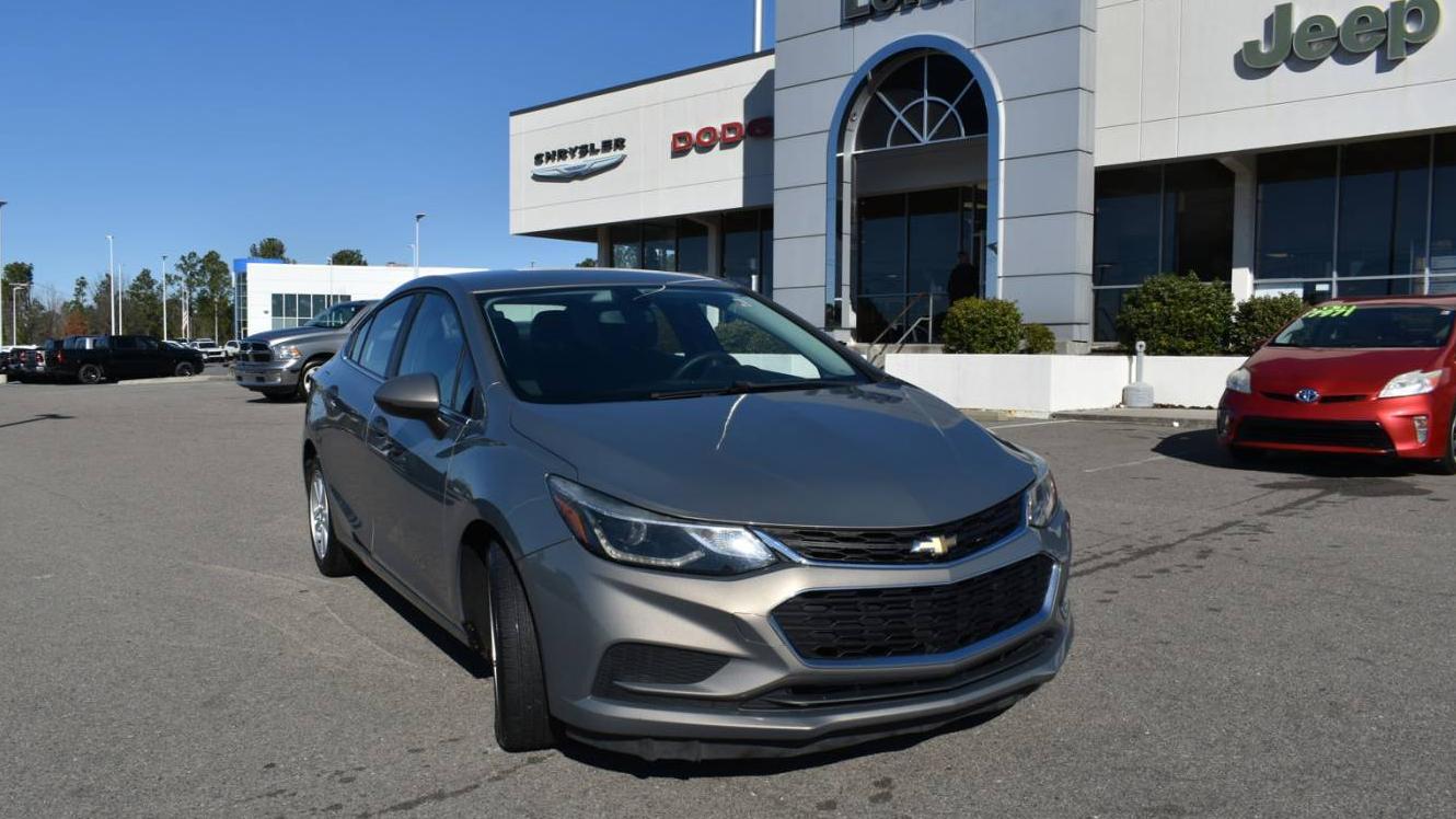 CHEVROLET CRUZE 2017 1G1BE5SM9H7132550 image