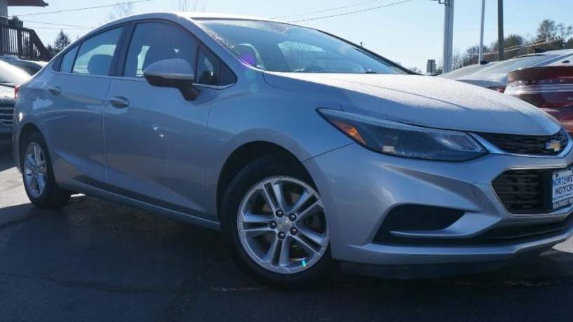 CHEVROLET CRUZE 2017 1G1BE5SM5H7104194 image