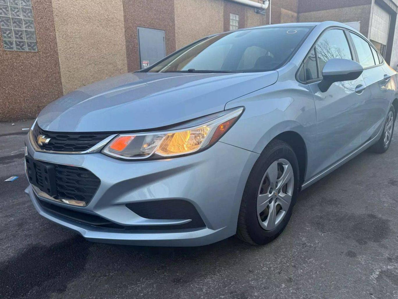 CHEVROLET CRUZE 2017 1G1BC5SMXH7258406 image