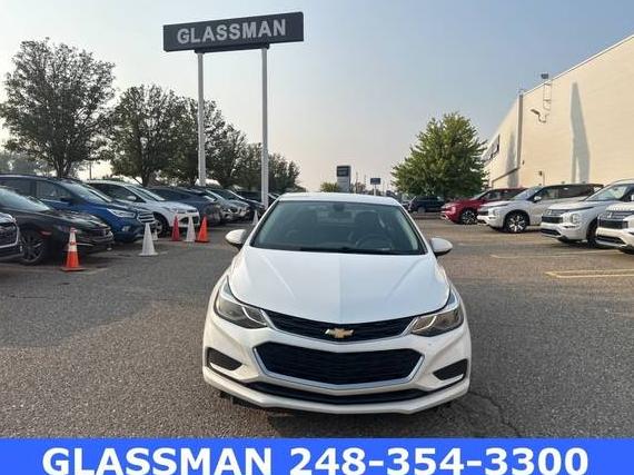 CHEVROLET CRUZE 2017 1G1BE5SM2H7259320 image