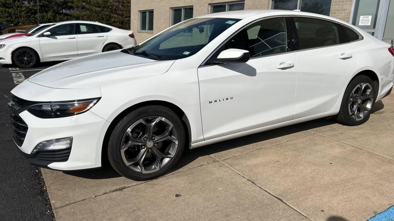 CHEVROLET MALIBU 2023 1G1ZD5ST6PF134222 image