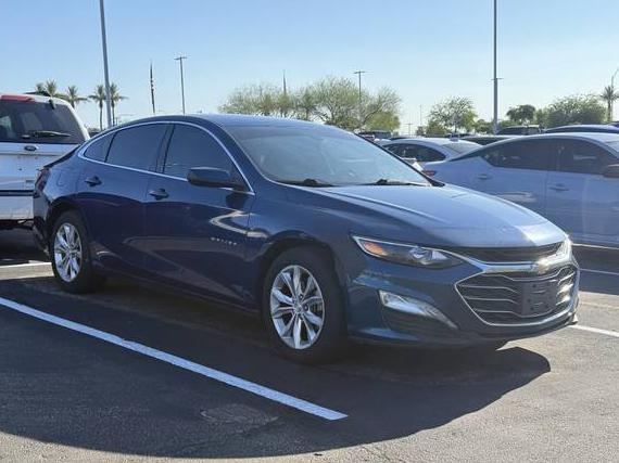 CHEVROLET MALIBU 2019 1G1ZD5ST2KF160941 image