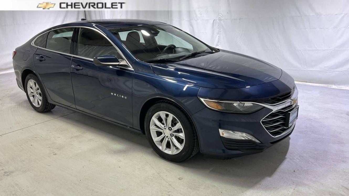 CHEVROLET MALIBU 2019 1G1ZD5ST8KF123456 image