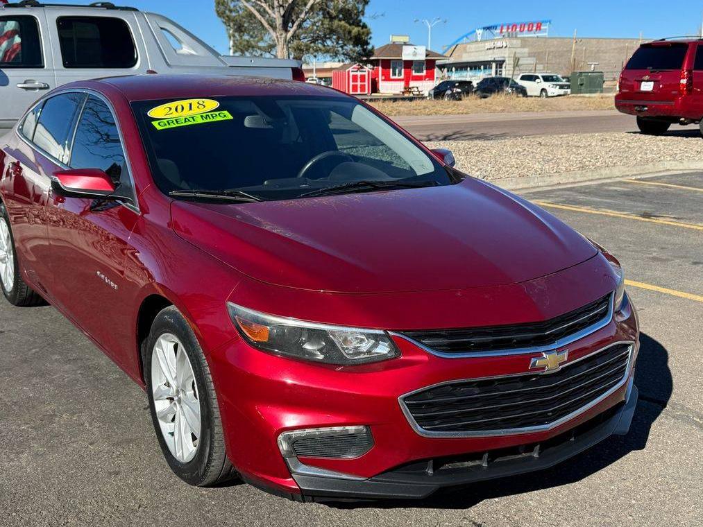 CHEVROLET MALIBU 2018 1G1ZD5ST1JF162100 image