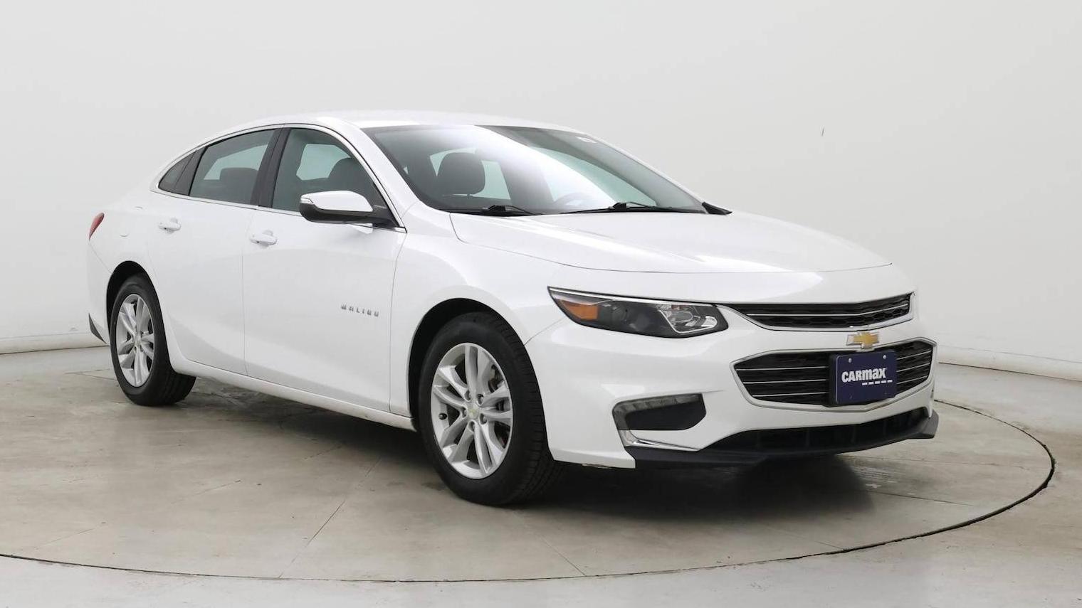 CHEVROLET MALIBU 2018 1G1ZD5ST3JF123489 image